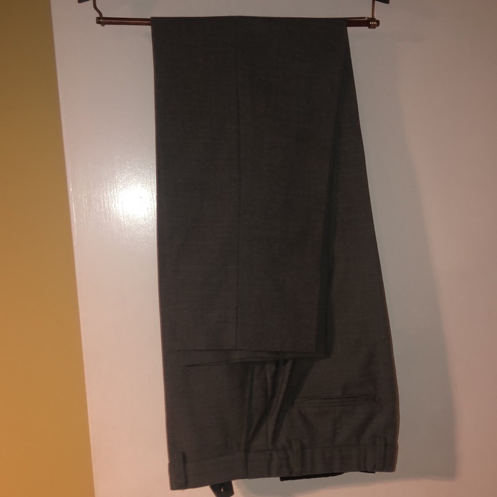 EUC men’s gray trousers